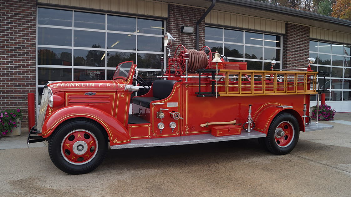 1937 Firetruck franklin fire & rescue